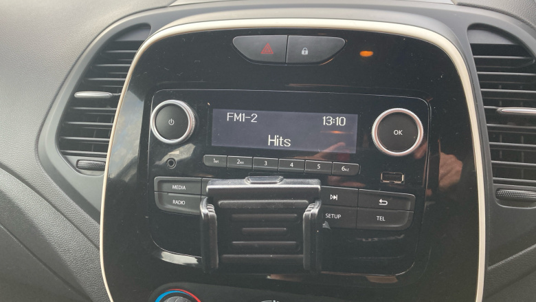 Renault Captur 0.9 TCE 90 Play 5dr Petrol Hatchback